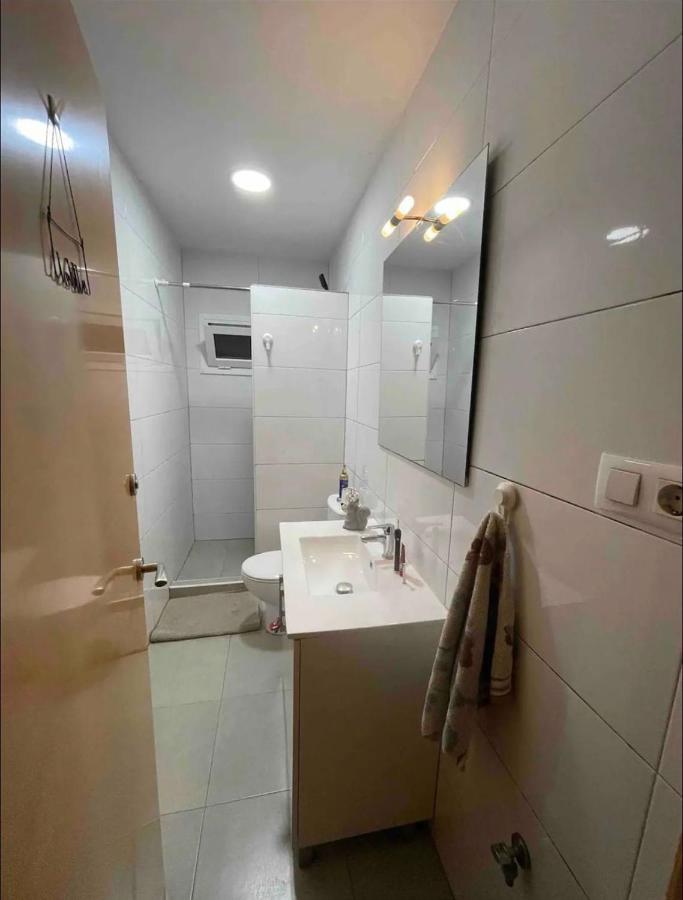 Cozy Room Next To El Prat Airport エル・プラー・デ・ジョブレガット エクステリア 写真