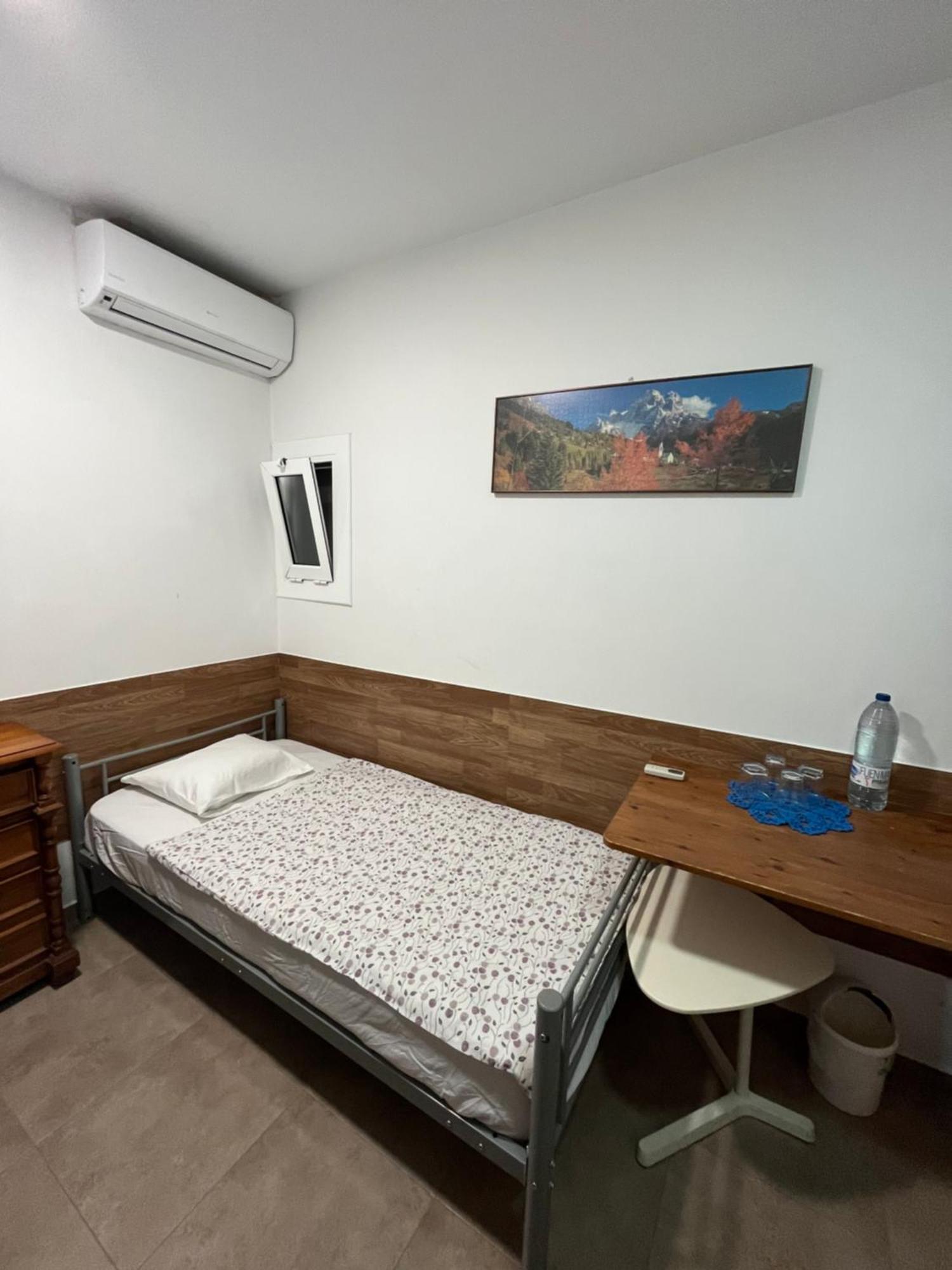 Cozy Room Next To El Prat Airport エル・プラー・デ・ジョブレガット エクステリア 写真